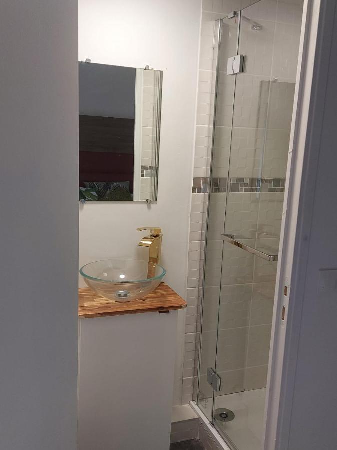 فندق Happy Land Holliday Residential Épinay-sur-Seine المظهر الخارجي الصورة