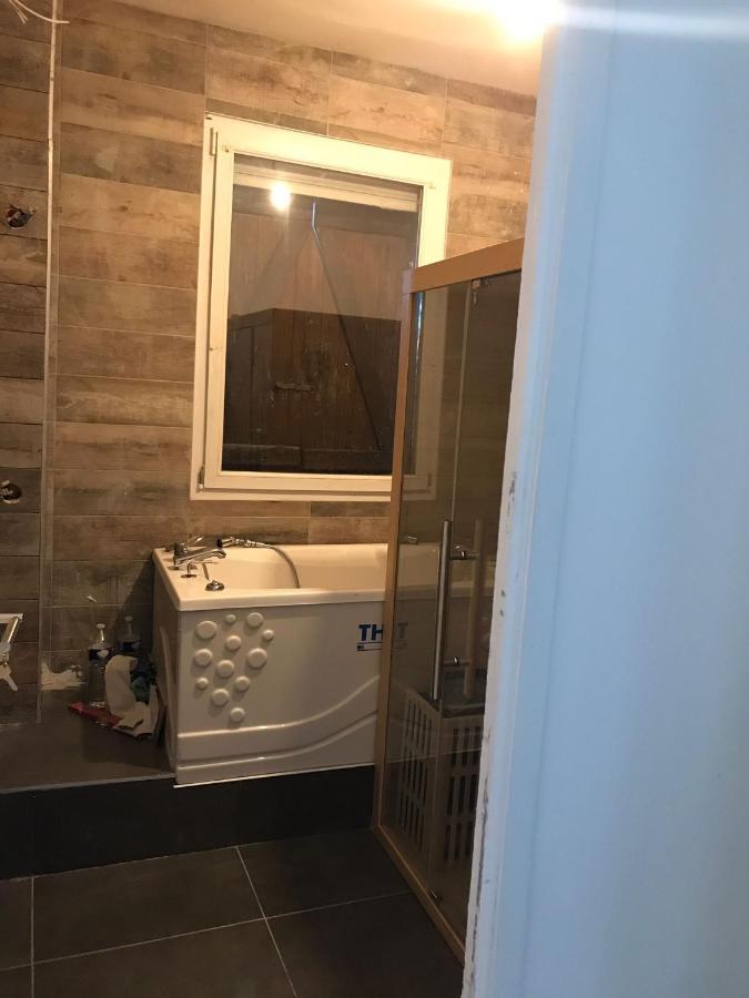 فندق Happy Land Holliday Residential Épinay-sur-Seine المظهر الخارجي الصورة