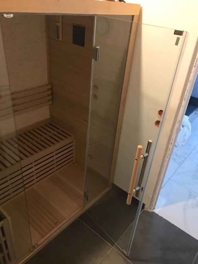 فندق Happy Land Holliday Residential Épinay-sur-Seine المظهر الخارجي الصورة